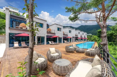 Beclassy 兒童泳池別墅 蔚山店